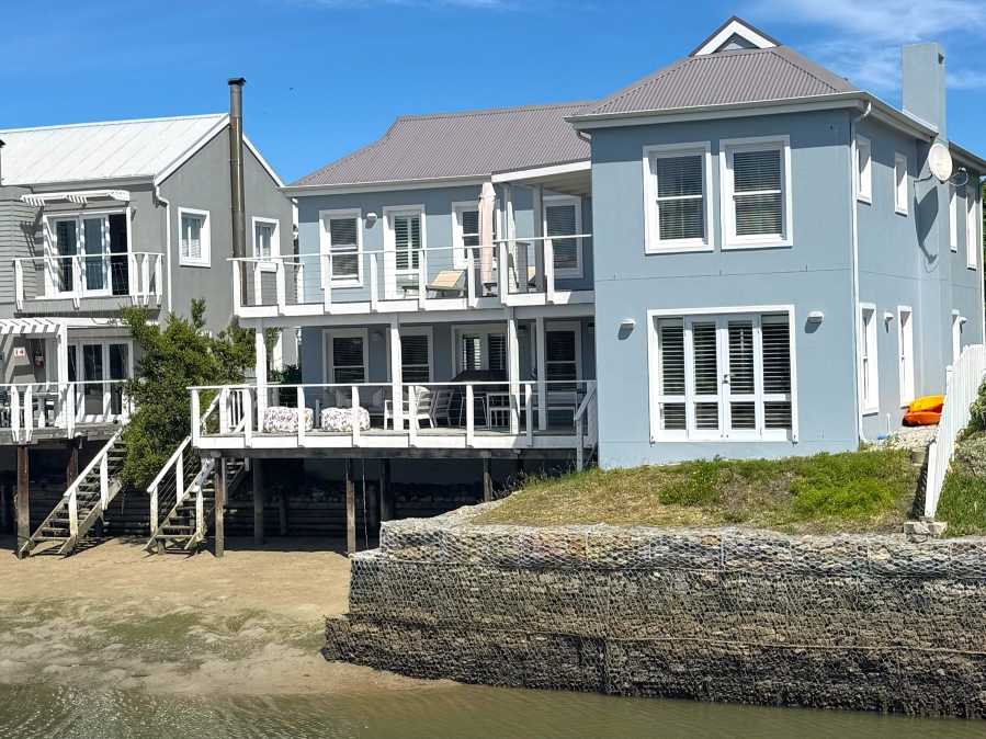 To Let 3 Bedroom Property for Rent in Thesen Islands Western Cape